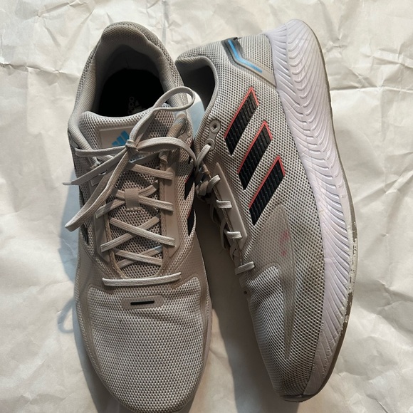 Adidas Men's Light Gray Athletic Shoes - Picture 11 of 15